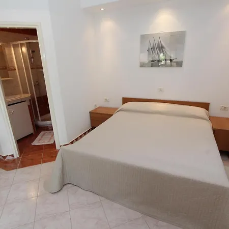 Buric Apartment *